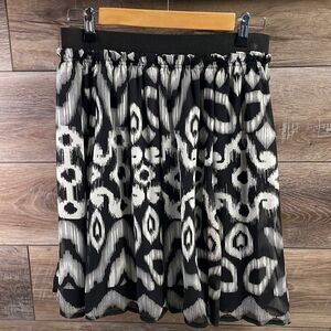 NUE OPTIONS Women’s Wide Band Skirt Black White Short A-Line Flowy Size 8